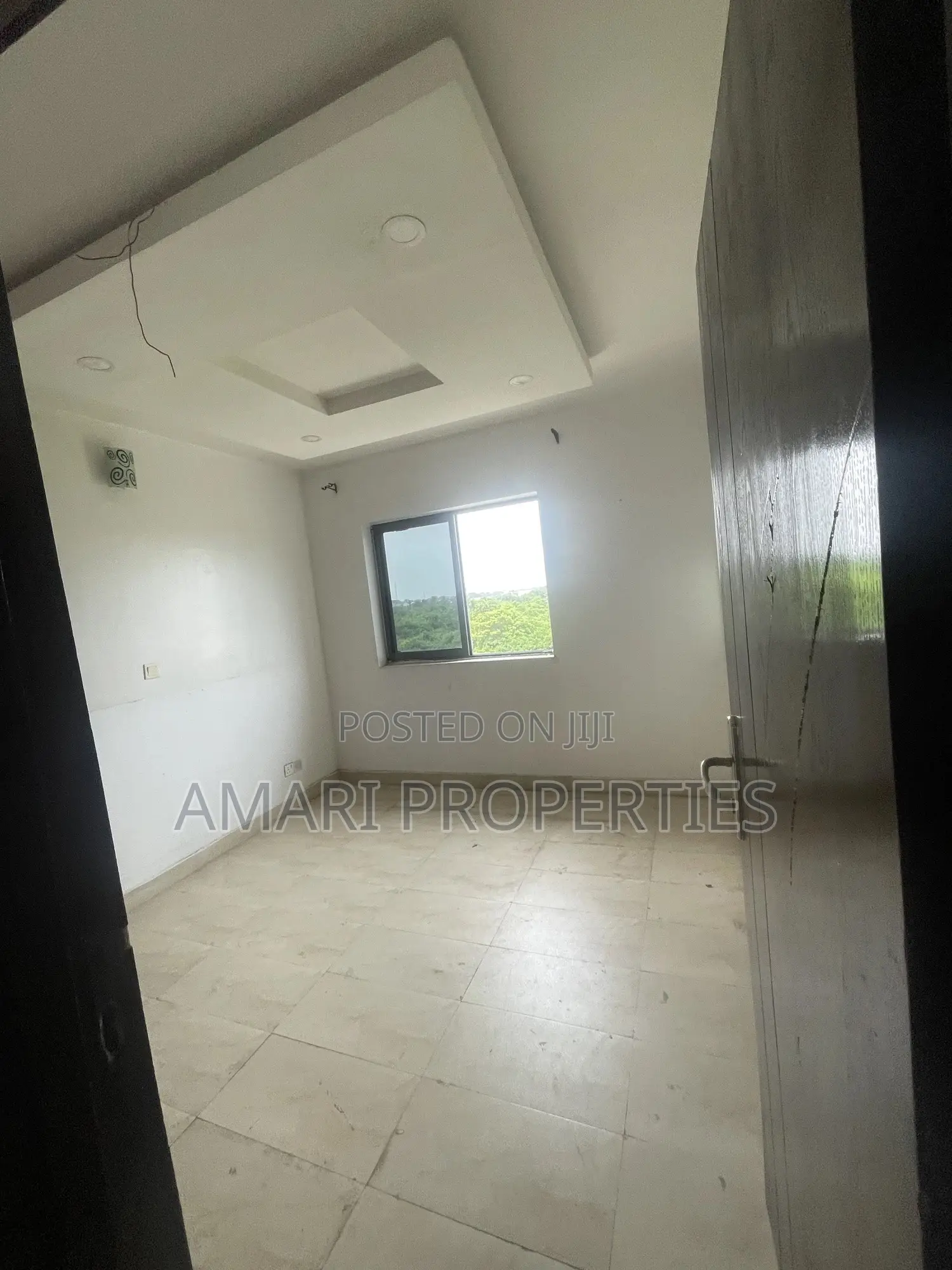 2bdrm Block of Flats in Fara Park 2, Sangotedo for rent