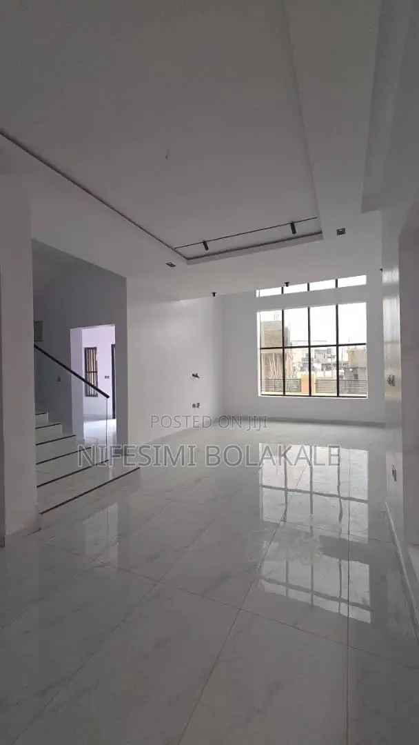 4bdrm Duplex in Carlton Gate, Akobo for sale