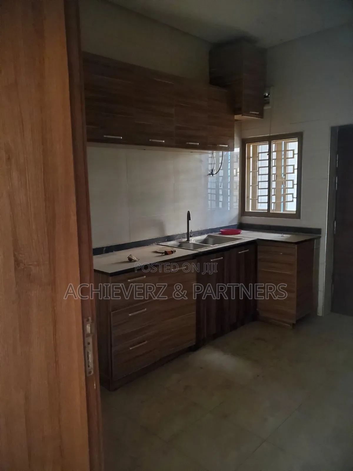 4bdrm Duplex in Guzape District for rent