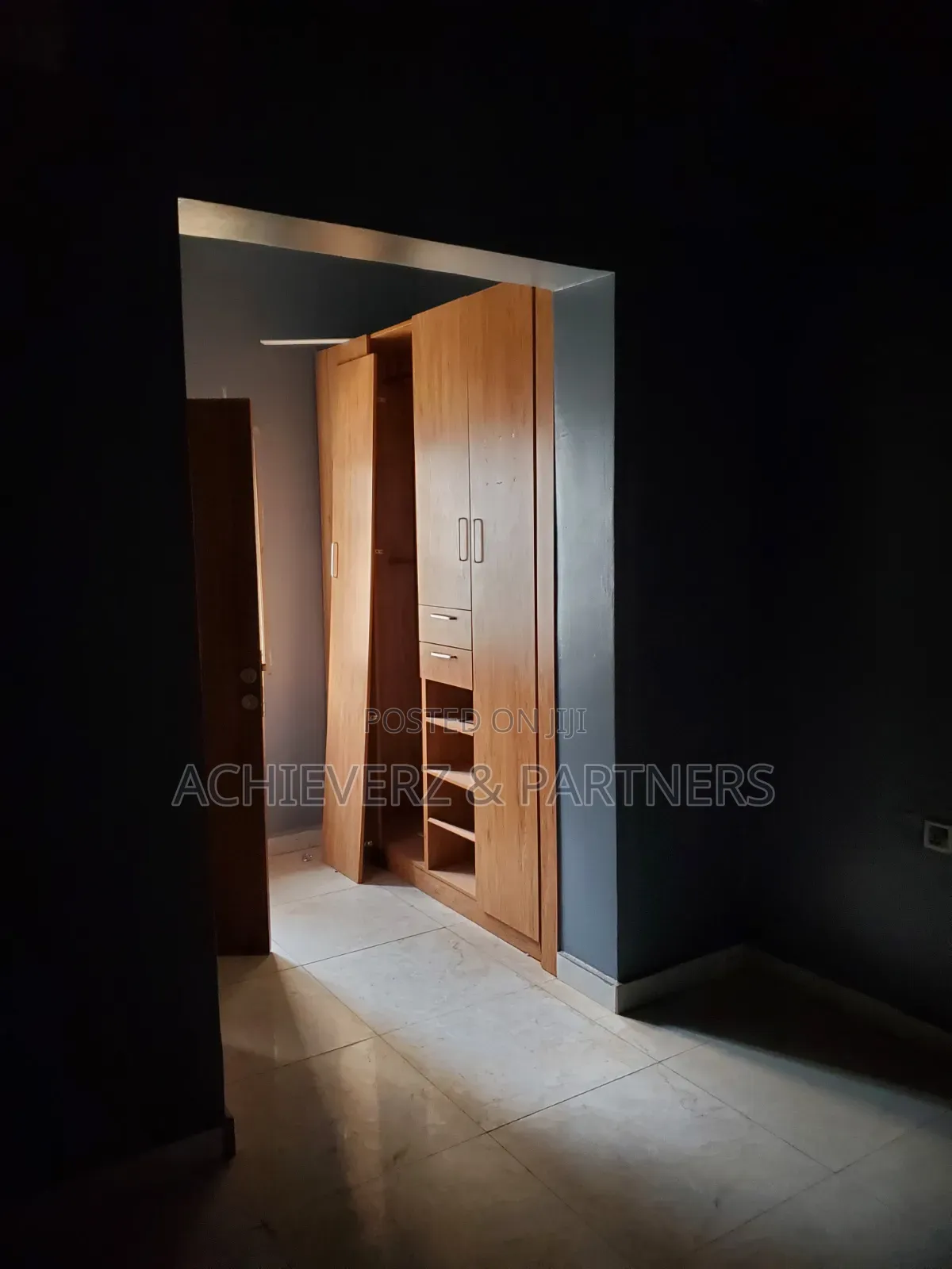 4bdrm Duplex in Guzape District for rent