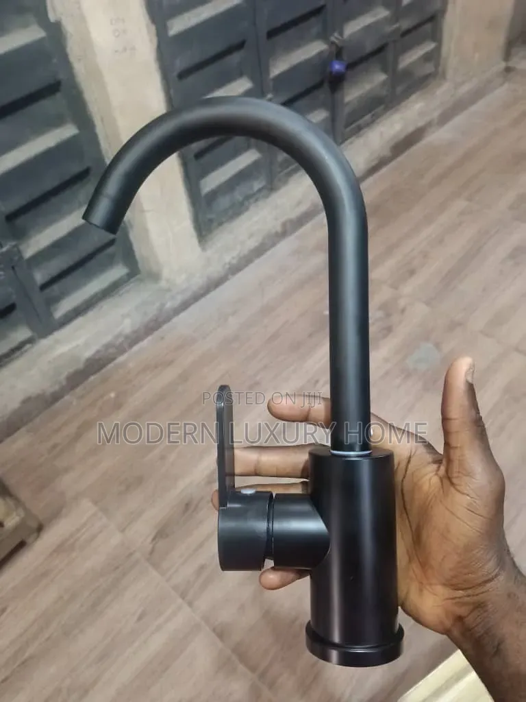 Black Sink Mixer