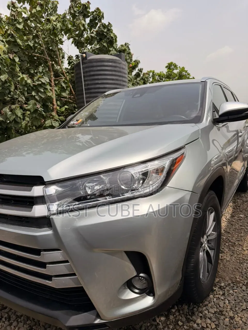 Toyota Highlander XLE 4x2 V6 (3.5L 6cyl 8A) 2018 Gray