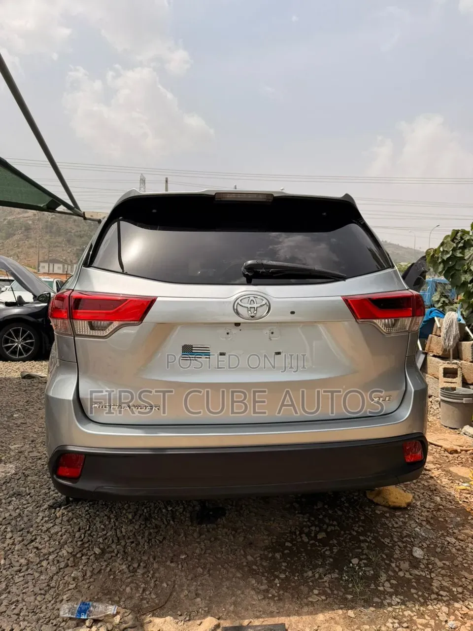 Toyota Highlander XLE 4x2 V6 (3.5L 6cyl 8A) 2018 Gray