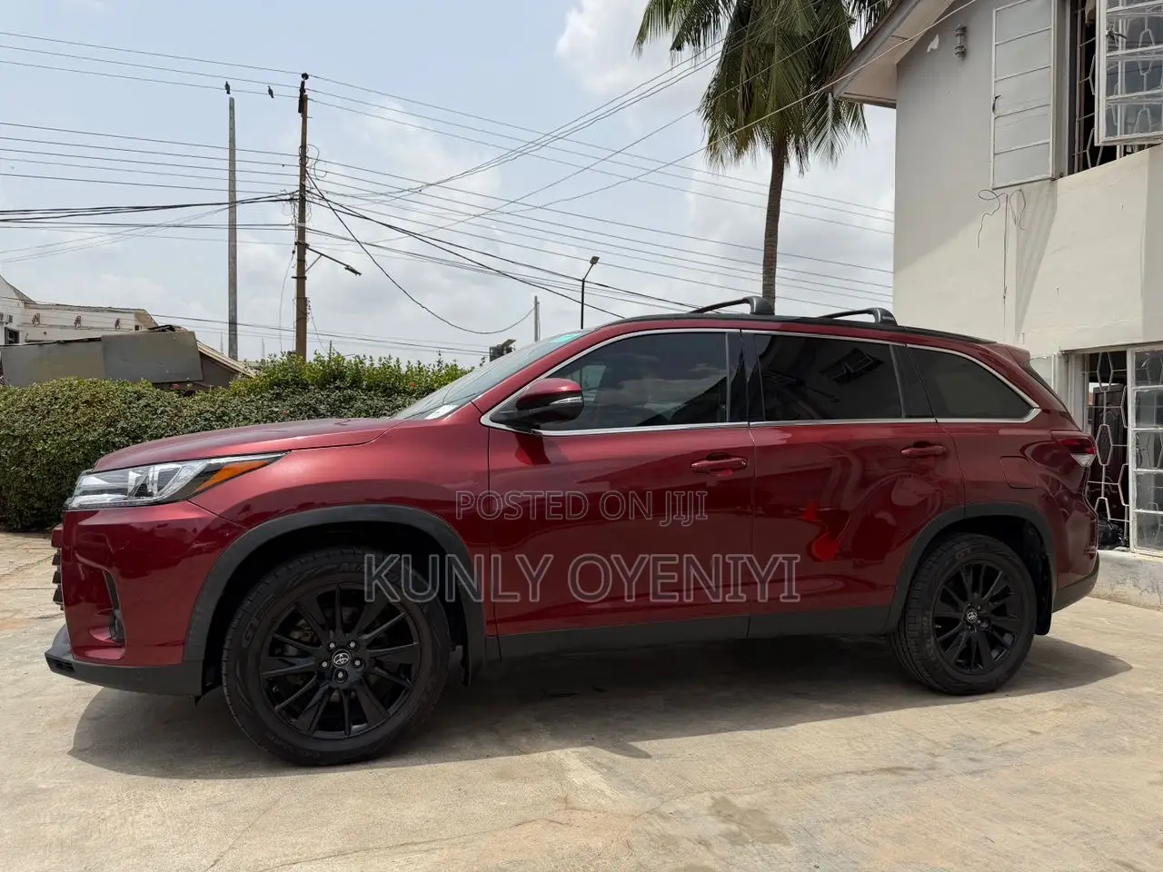Toyota Highlander SE 2019 Red