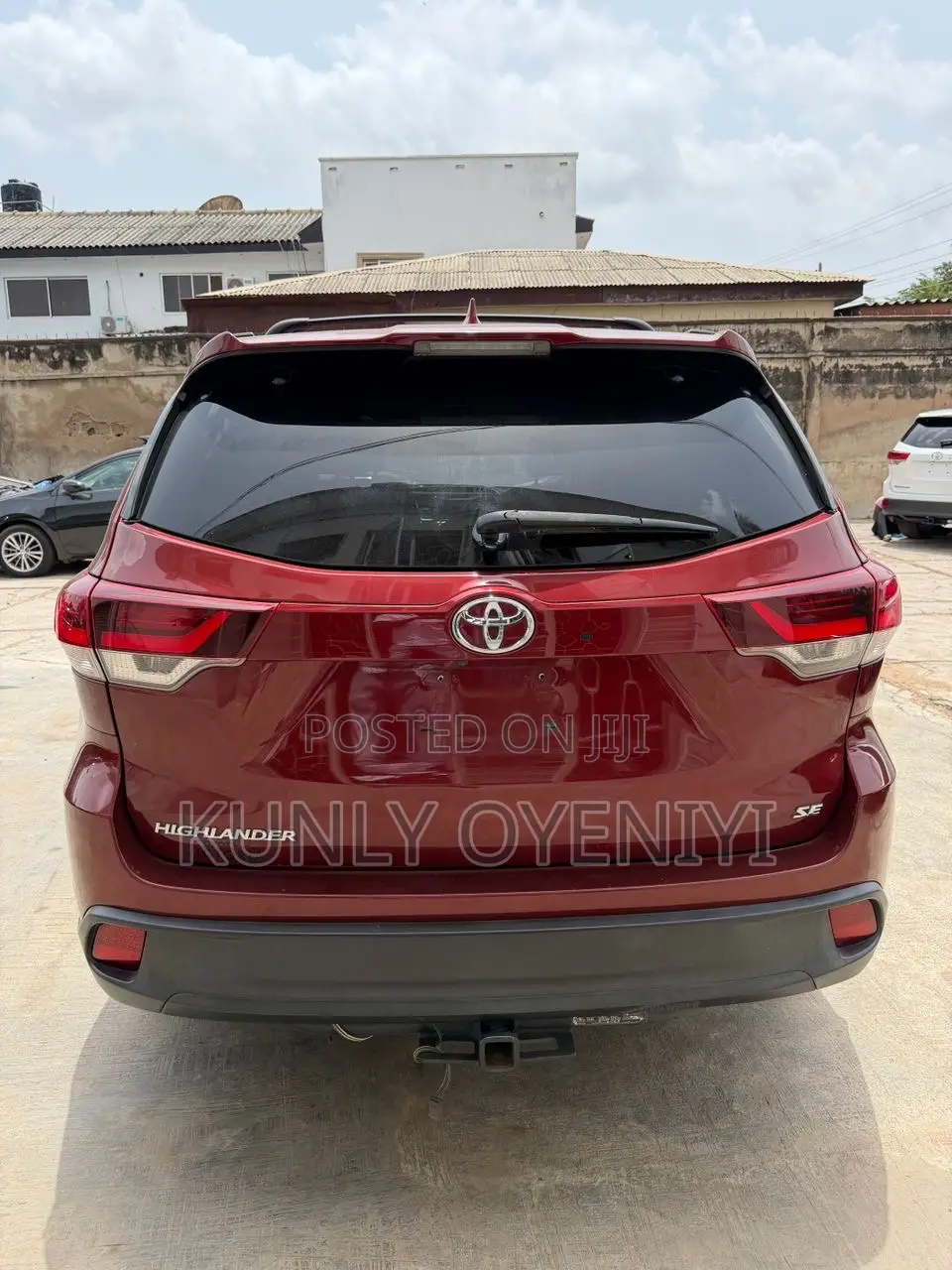 Toyota Highlander SE 2019 Red