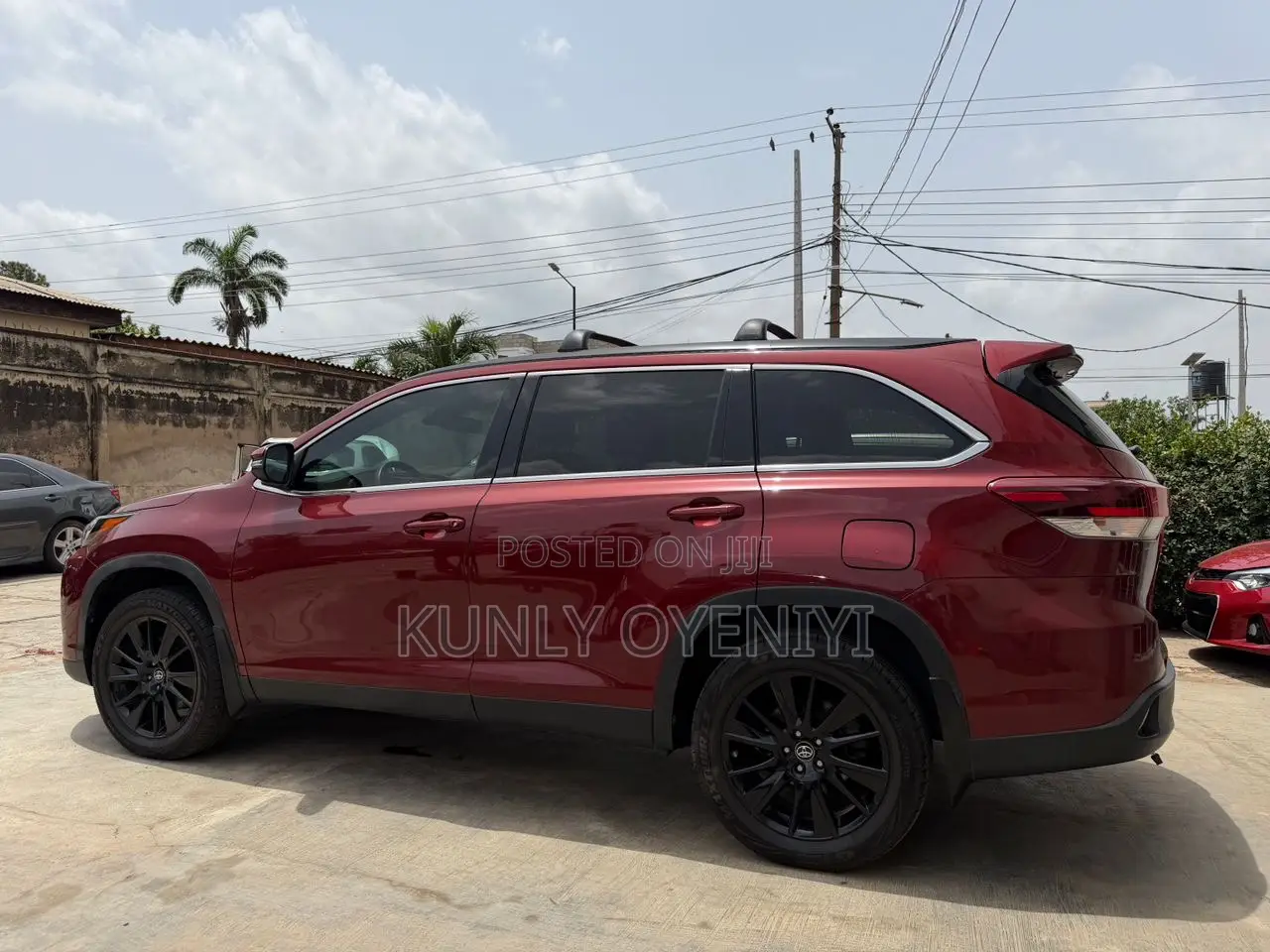Toyota Highlander SE 2019 Red