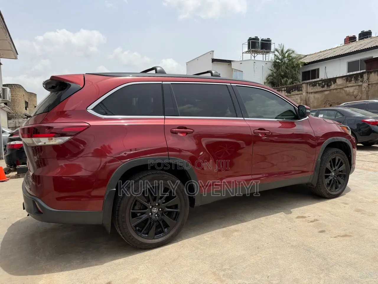 Toyota Highlander SE 2019 Red
