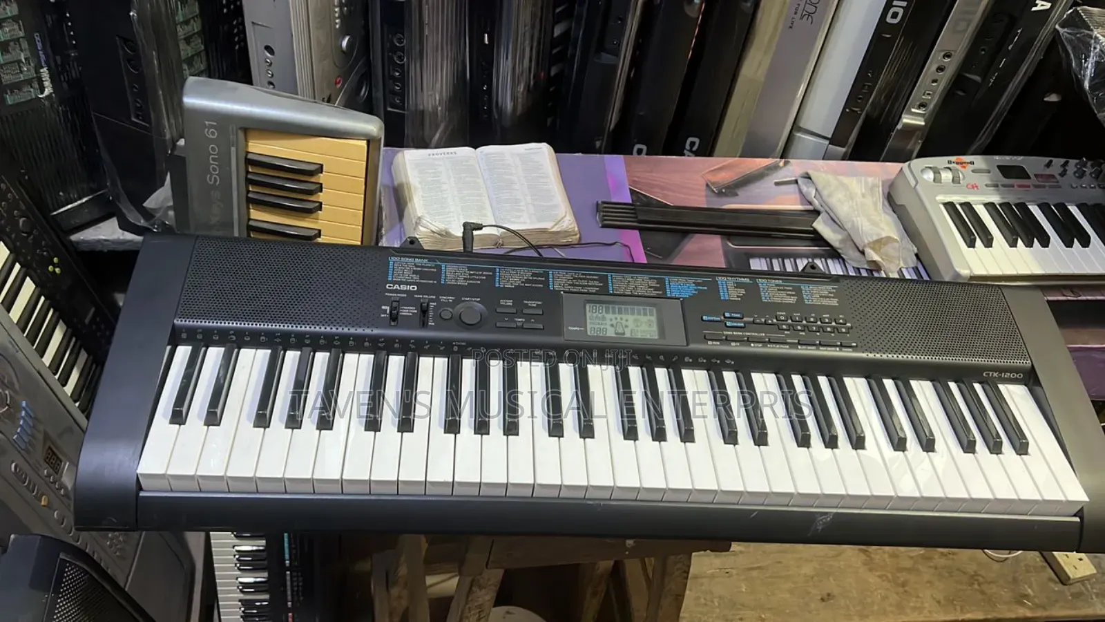 Casio CTK-1200 Electronic Keyboard