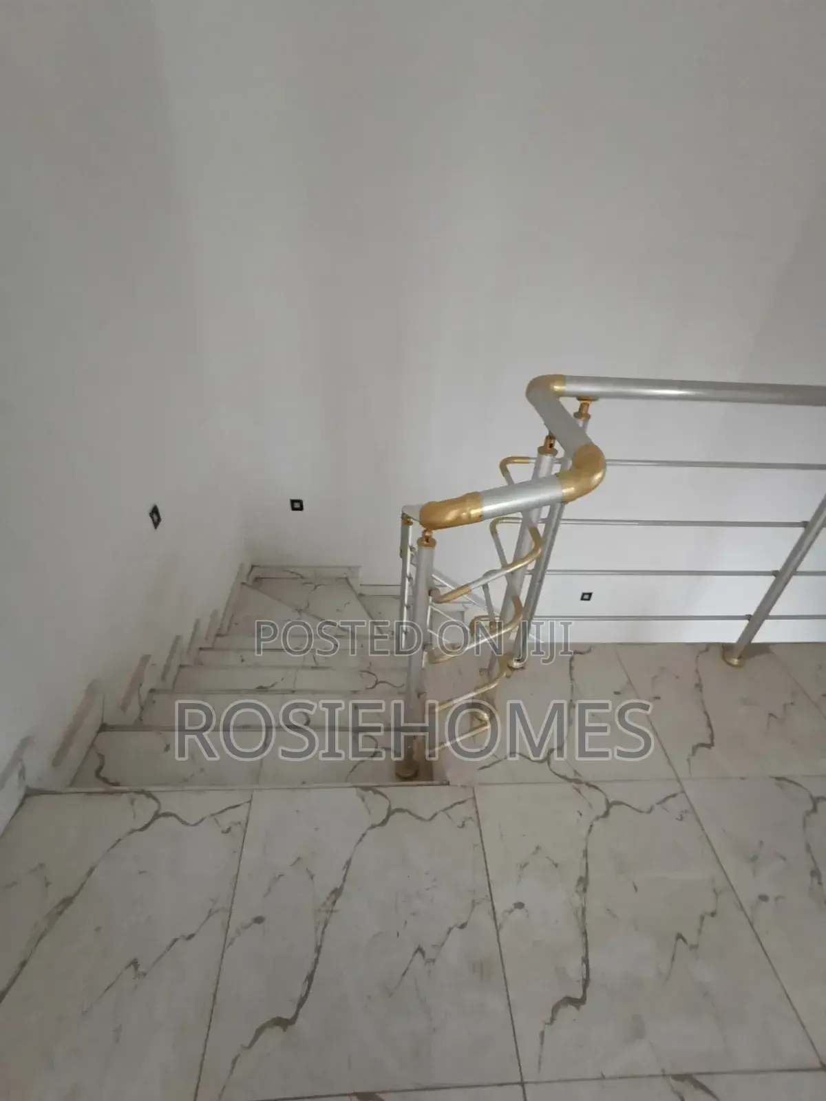 4bdrm Duplex in Light Estate, Sangotedo for sale