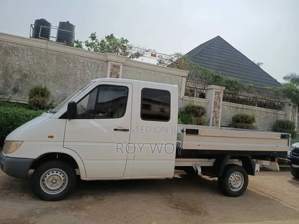 Mercedes-Benz Sprinter 2004 White