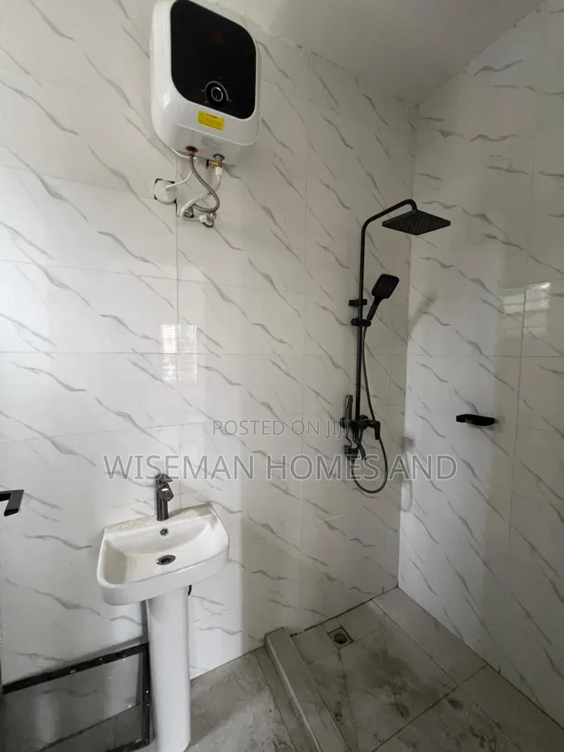 2bdrm Apartment in Igbo-Efon Lekki for sale