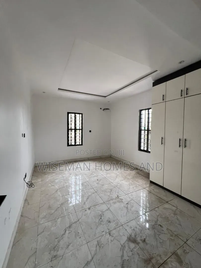 2bdrm Apartment in Igbo-Efon Lekki for sale
