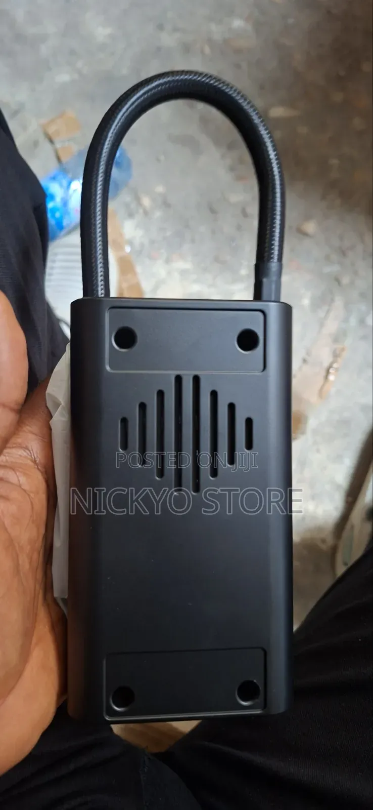Wireless Digital Air Pump (Portable Tyre Inflator)
