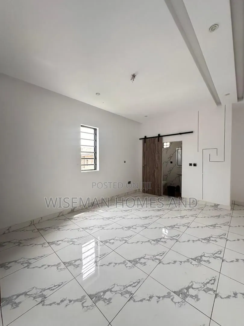 Studio Apartment in Lekki Conservation, Chevron for rent