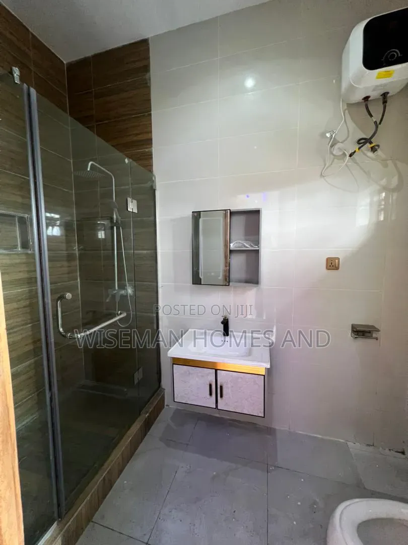 2bdrm Apartment in Agungi Lekki Eti-Osa for sale