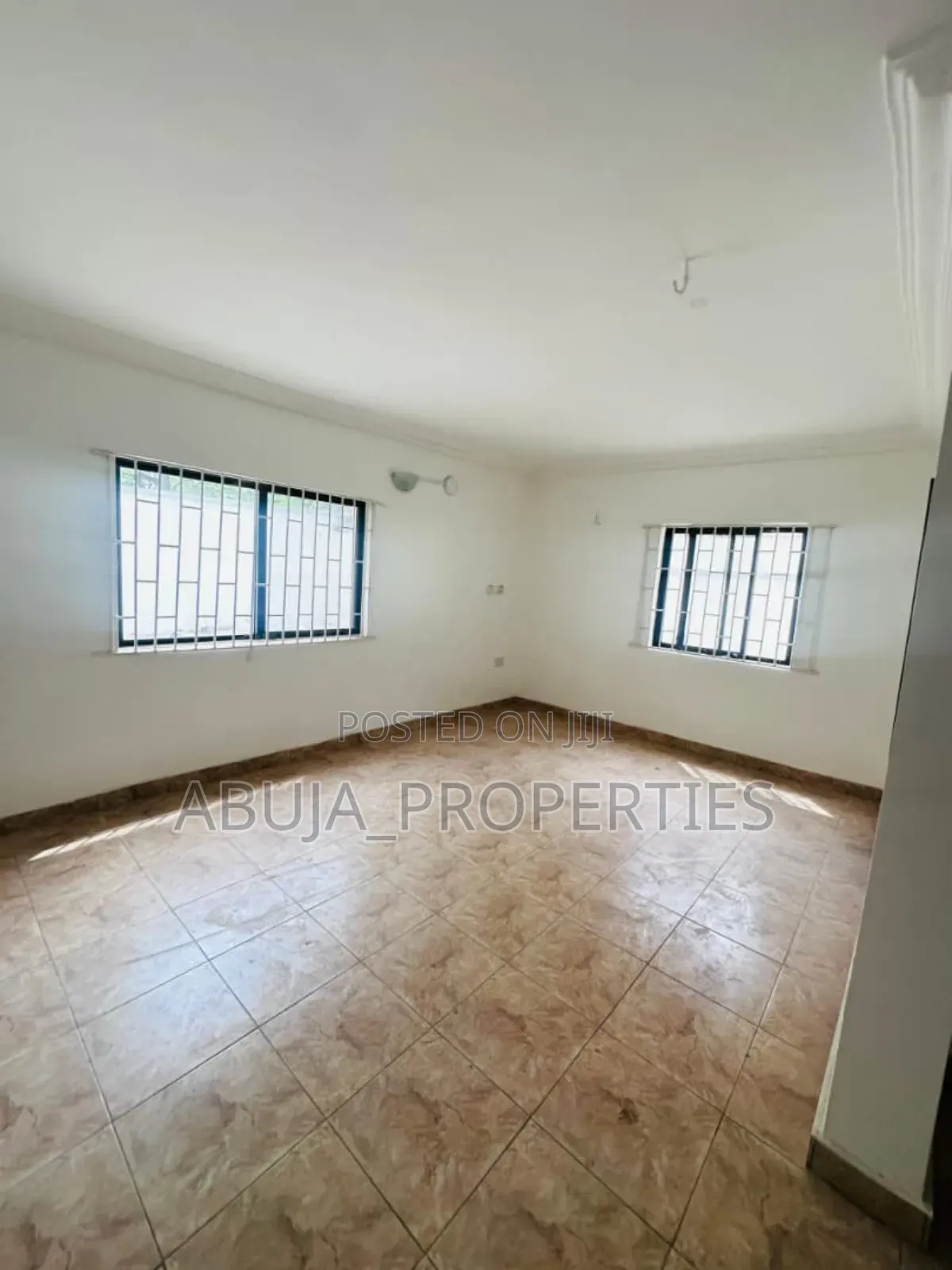 9bdrm Duplex in Maitama for rent