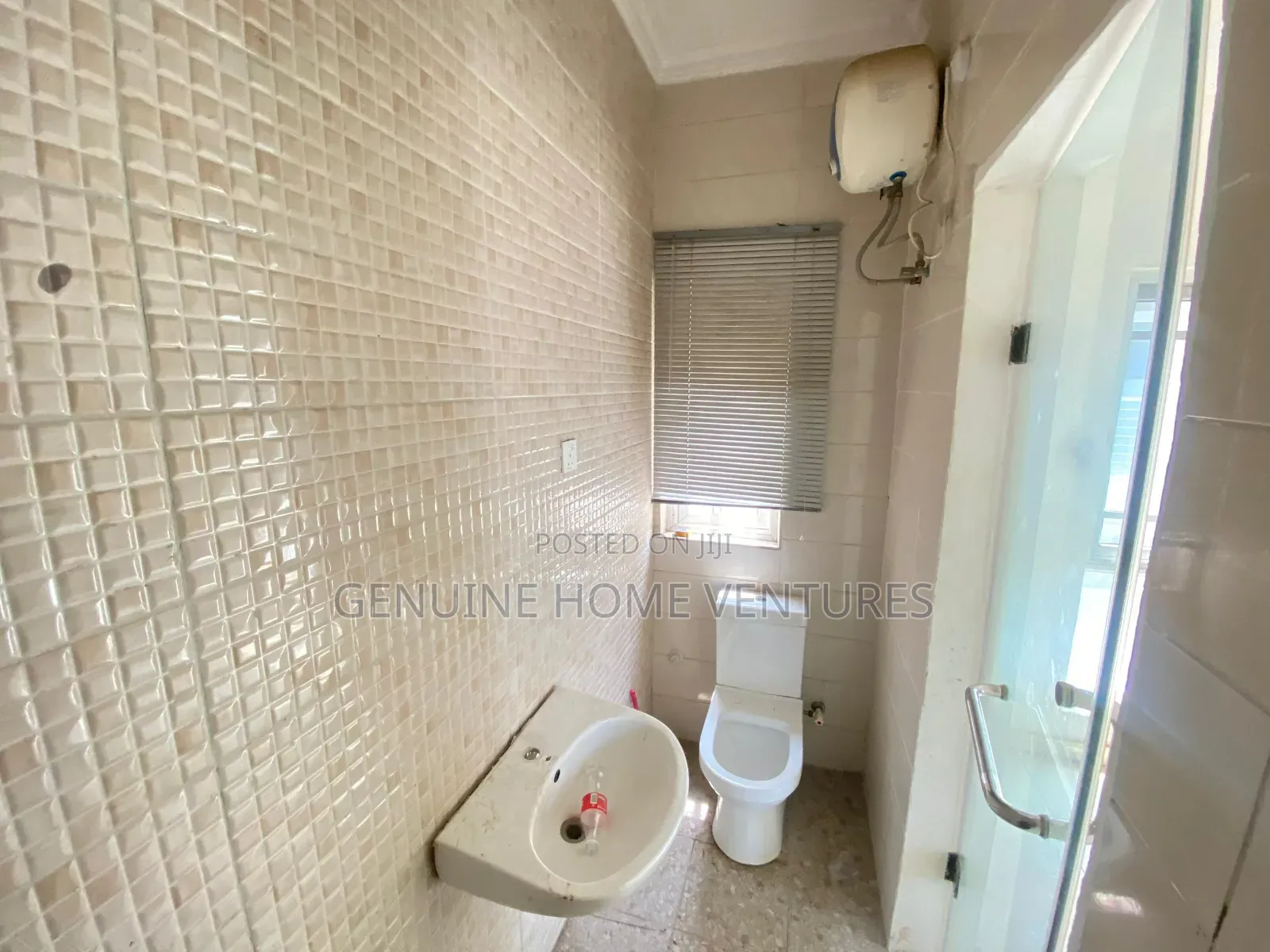 2bdrm Apartment in Lekki Phase One, Ikate for rent