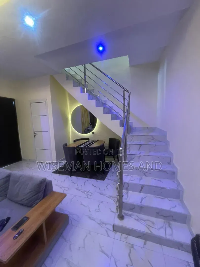 2bdrm Apartment in Chevron Eti-Osa for rent