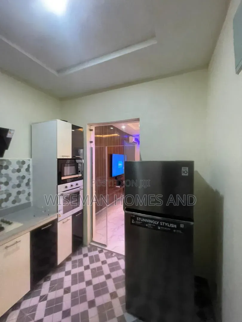 2bdrm Apartment in Chevron Eti-Osa for rent
