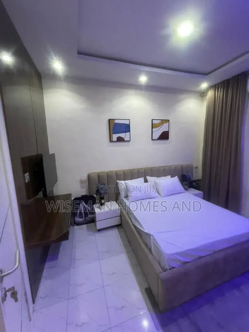 2bdrm Apartment in Chevron Eti-Osa for rent