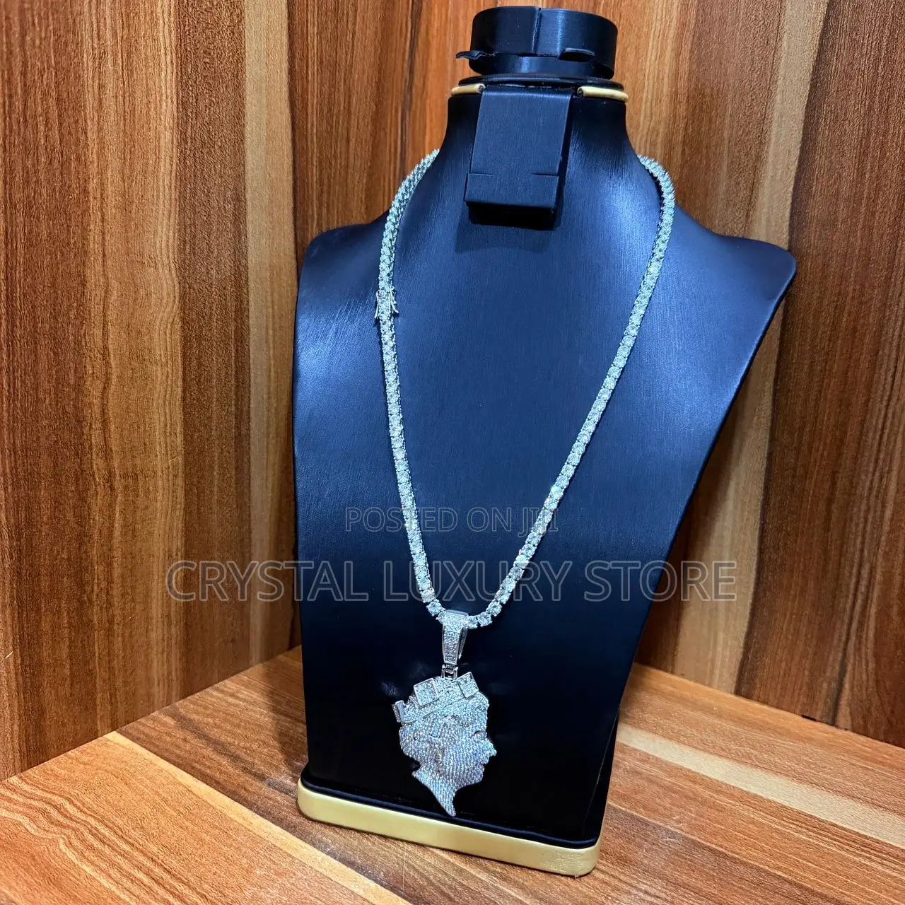 VVS Moissanite Diamond Quality Luxury Necklace