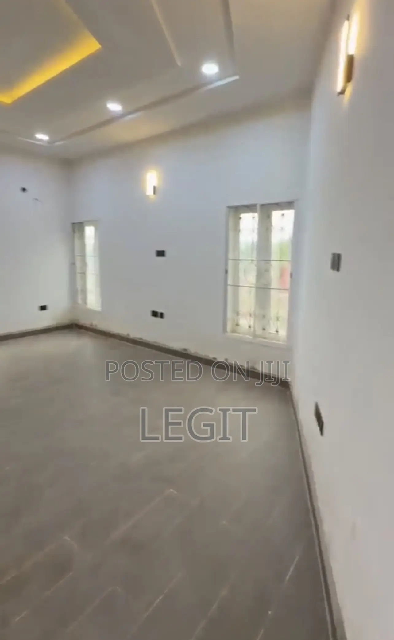 4bdrm Penthouse in Lugbe District for sale