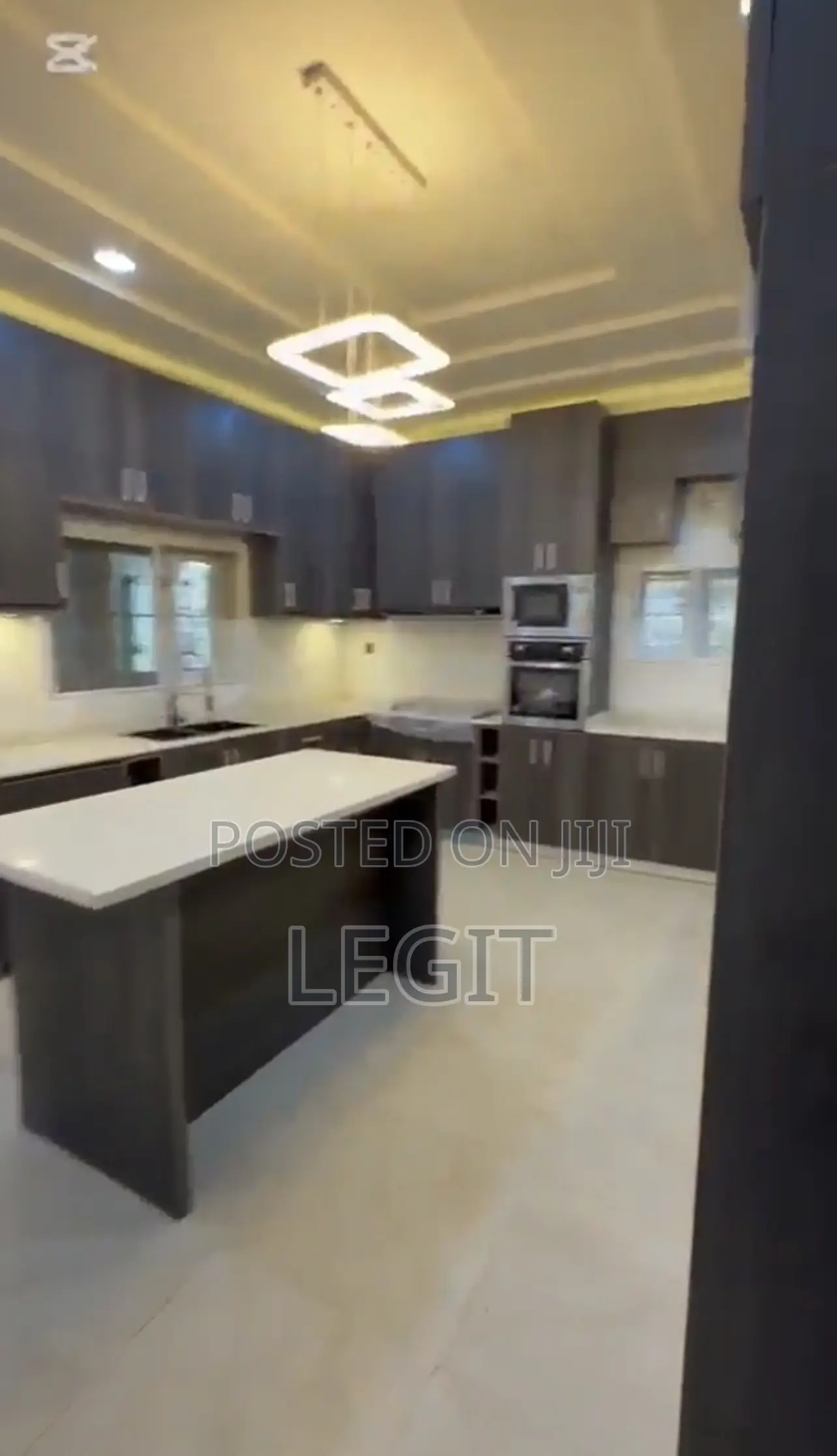4bdrm Penthouse in Lugbe District for sale