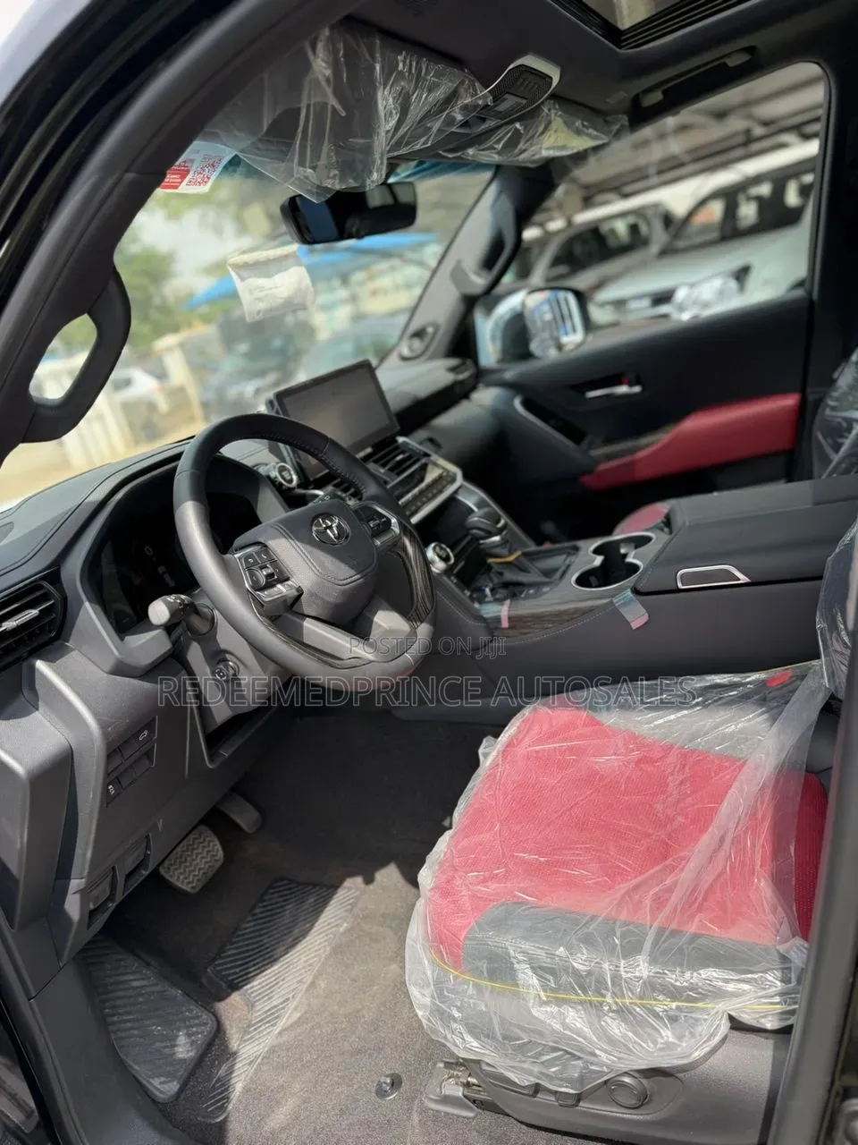 New Toyota Land Cruiser LC300 2025 Black