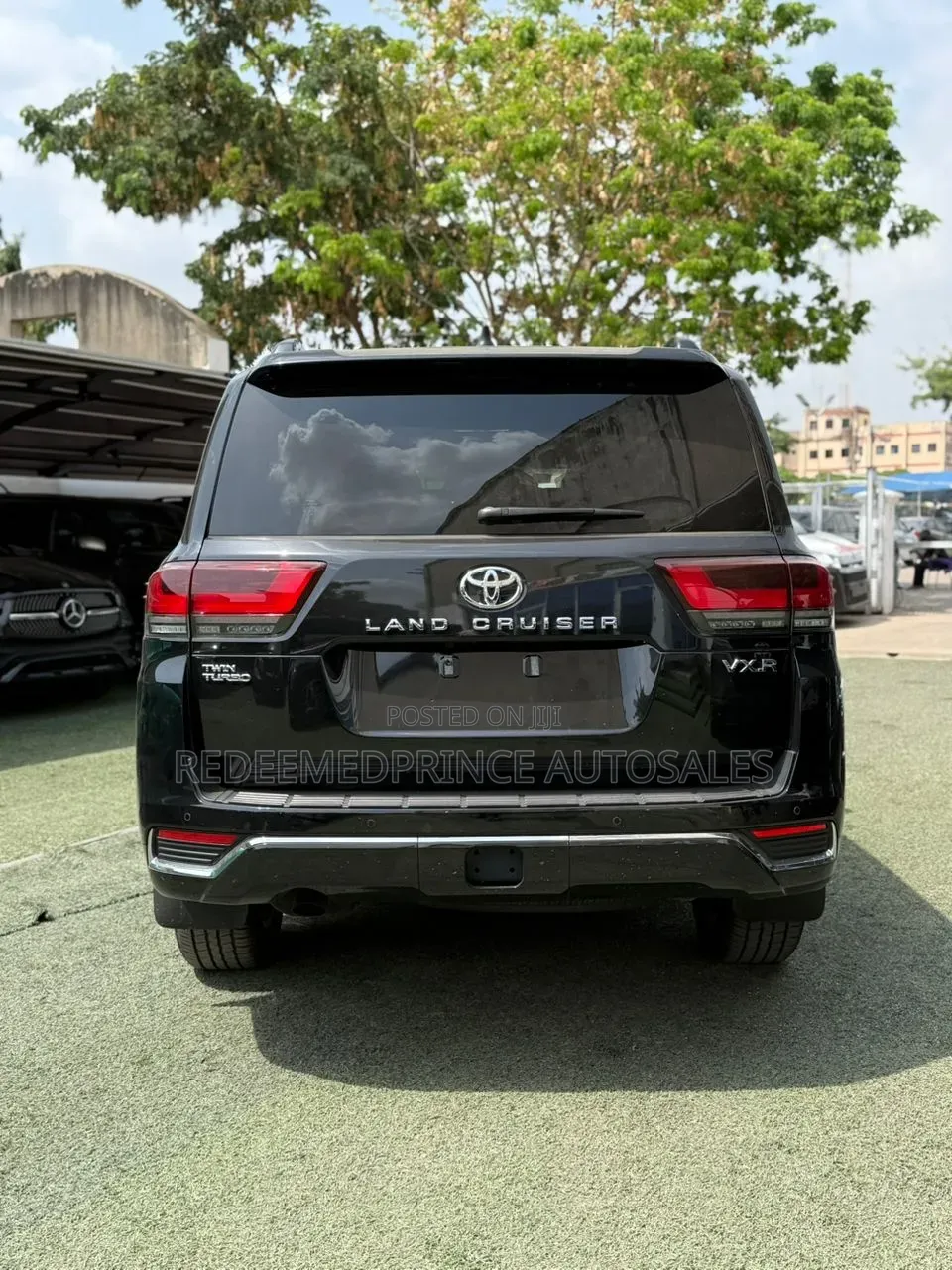 New Toyota Land Cruiser LC300 2025 Black
