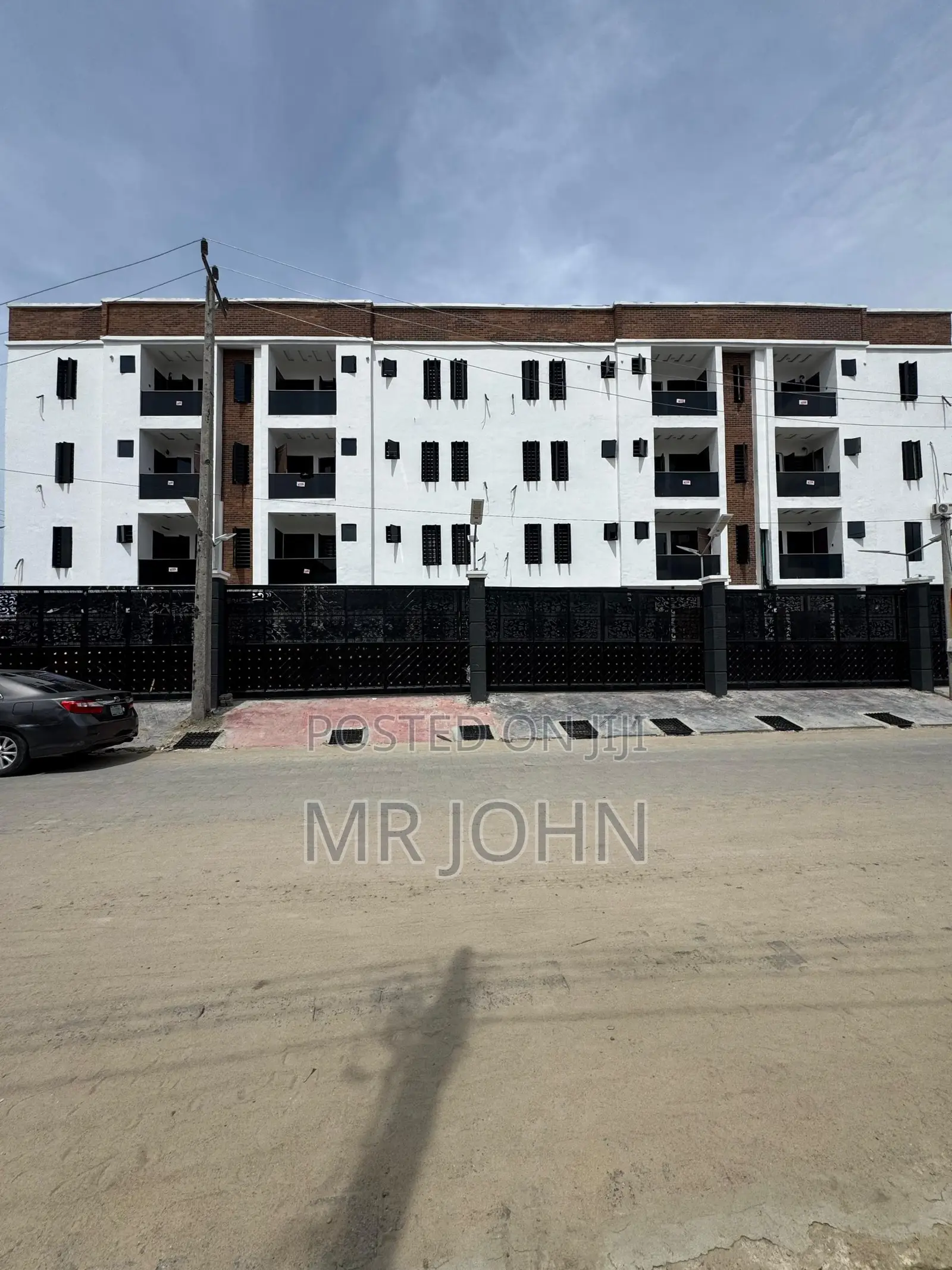 2bdrm Apartment in Igboefon, Lekki for sale
