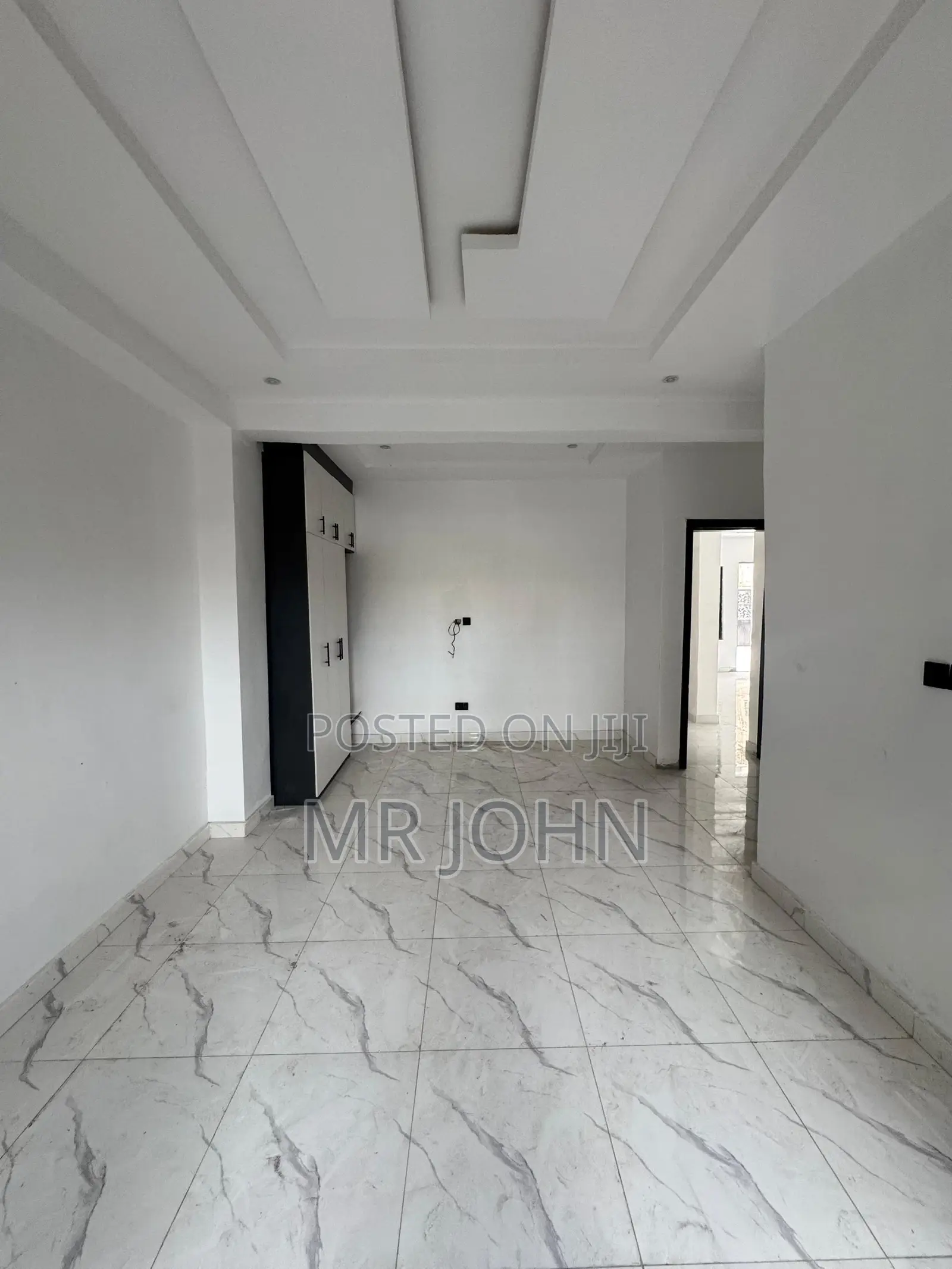 2bdrm Apartment in Igboefon, Lekki for sale