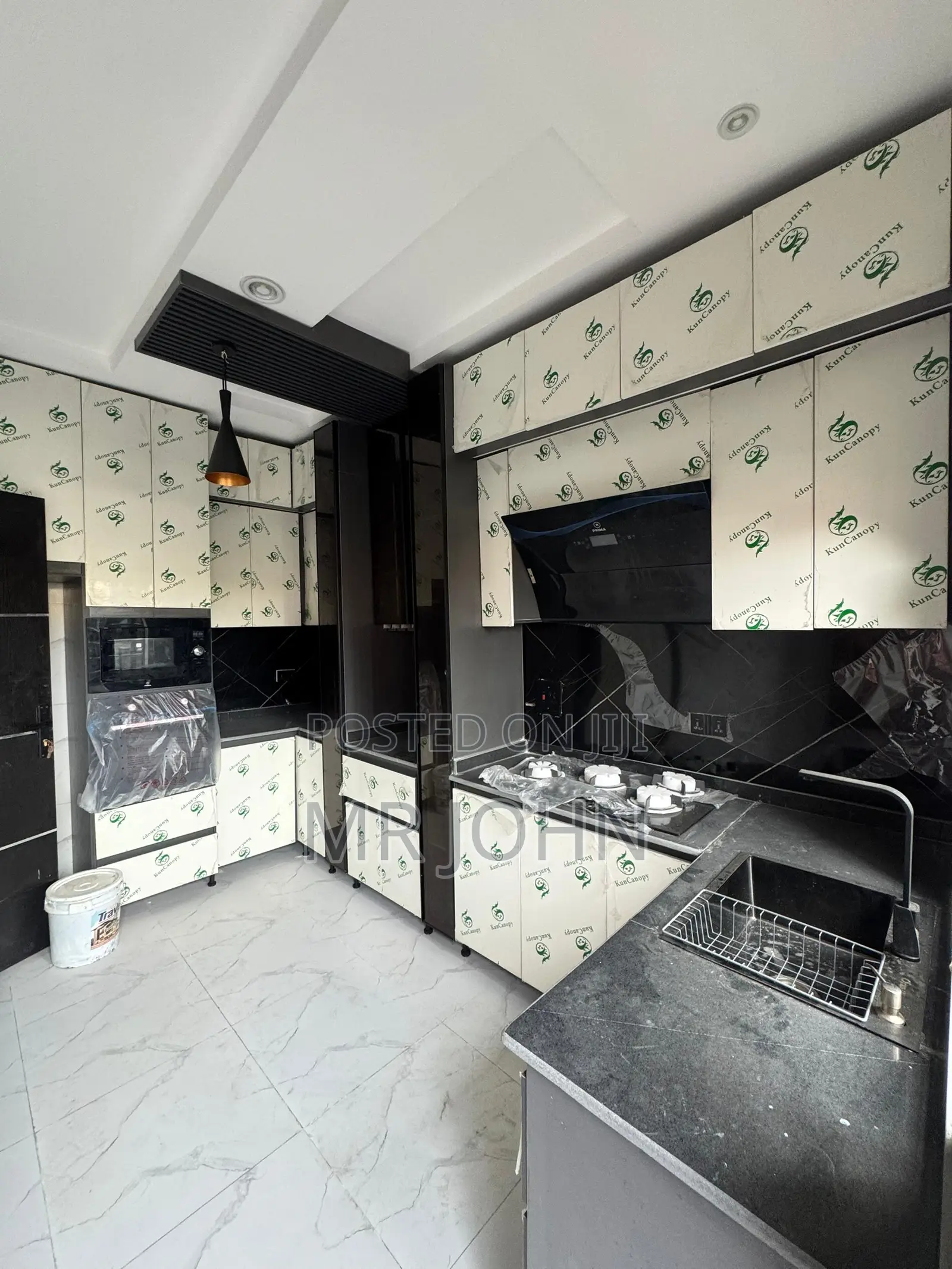 2bdrm Apartment in Igboefon, Lekki for sale