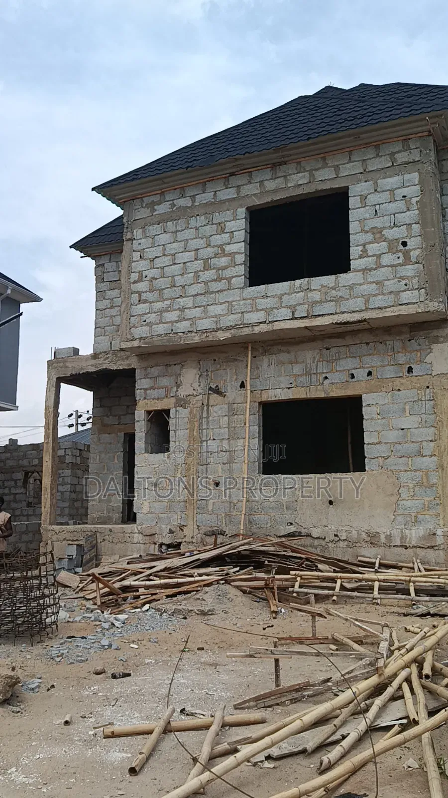 4bdrm Duplex in Aco District, Sabon Lugbe for sale