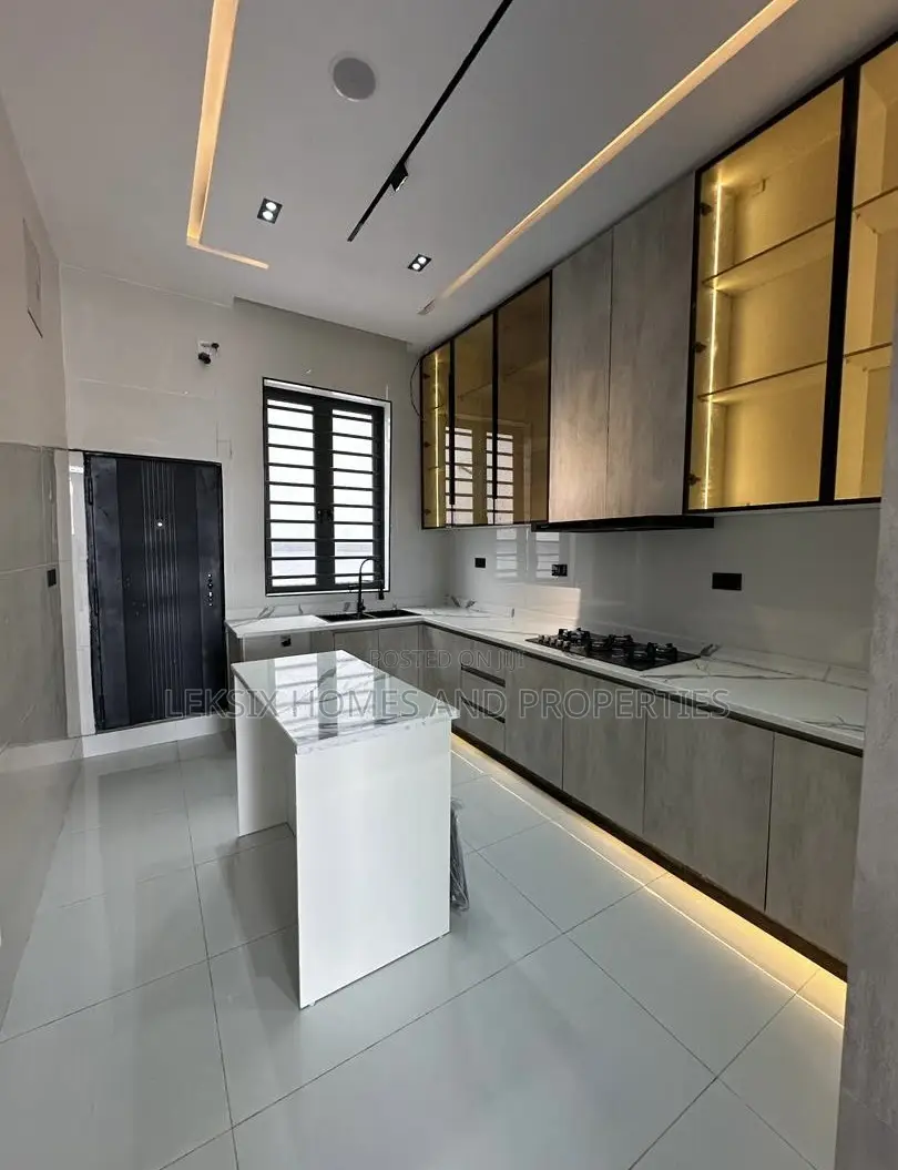 4bdrm Duplex in A Well Secured, Ikota for sale