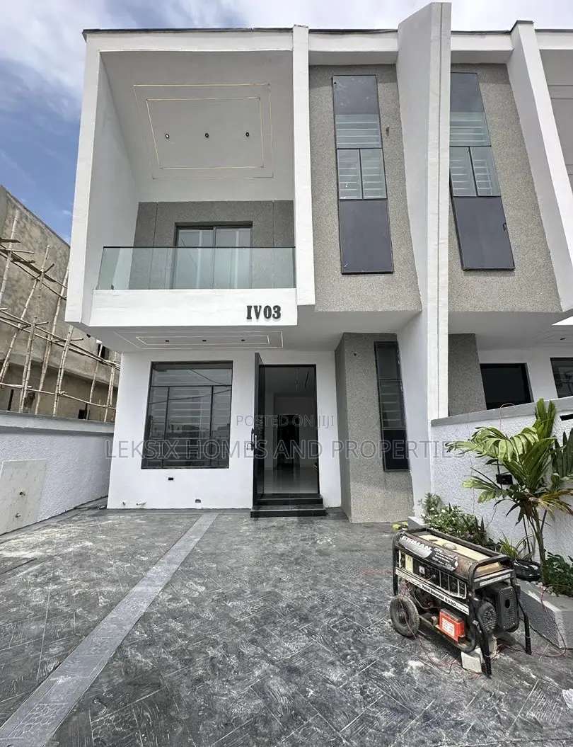 4bdrm Duplex in A Well Secured, Ikota for sale