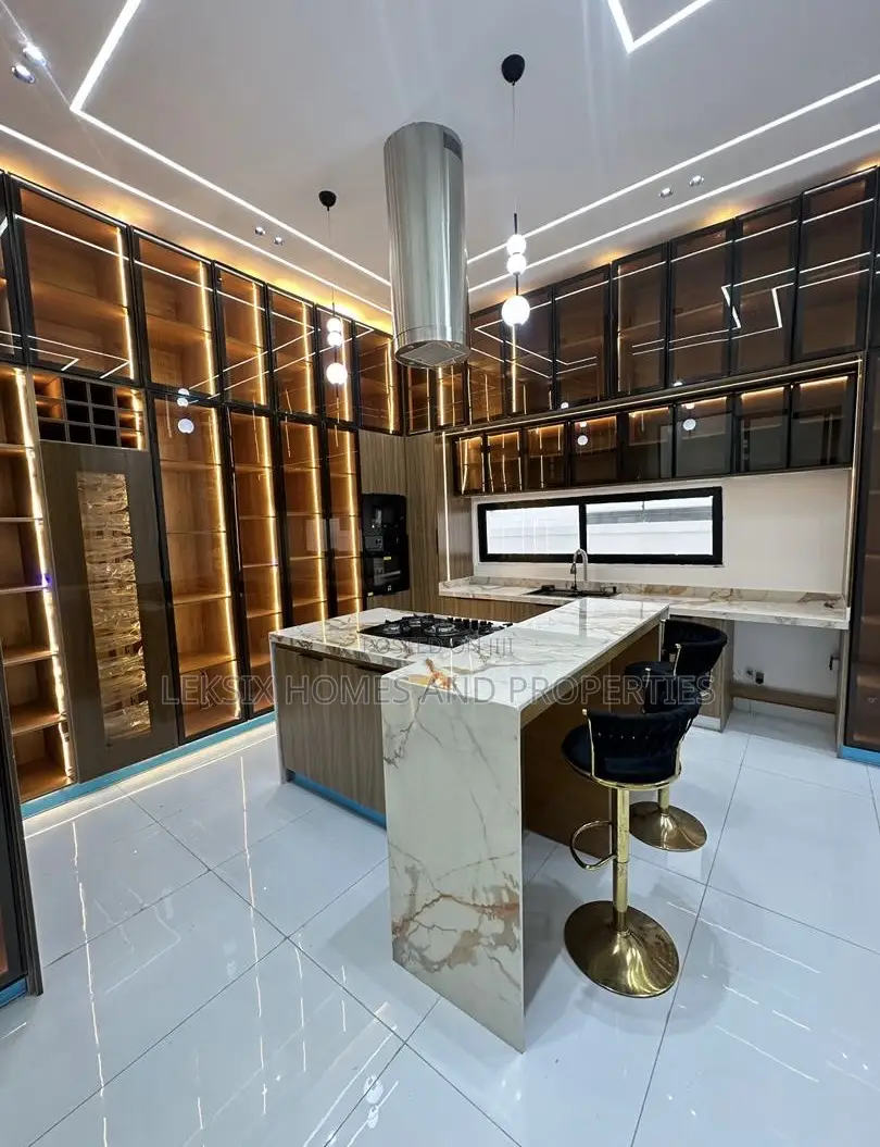 5bdrm Duplex in A Well Secured, Ikota for sale