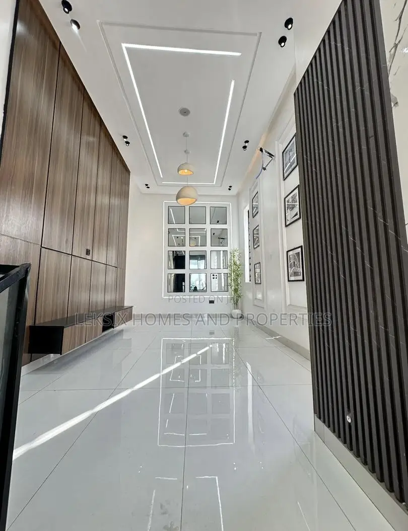 5bdrm Duplex in A Well Secured, Ikota for sale