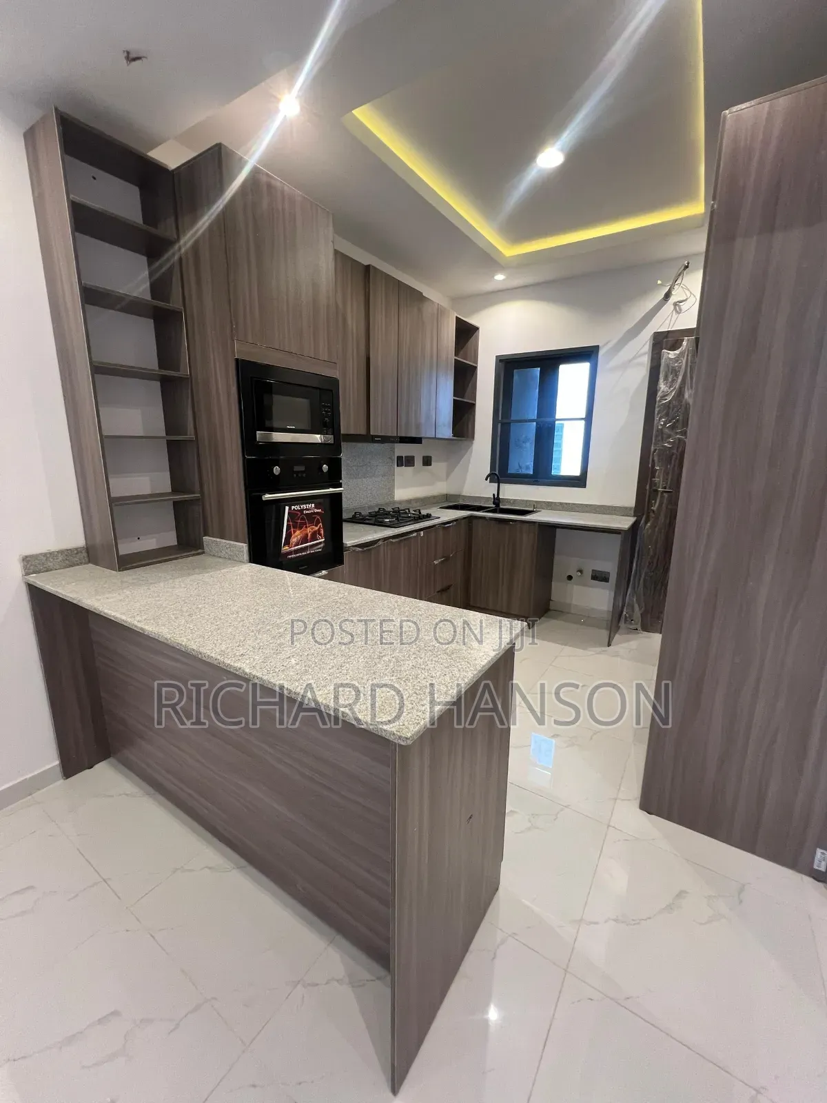 2bdrm Apartment in Salem Lekki, Ikate for rent