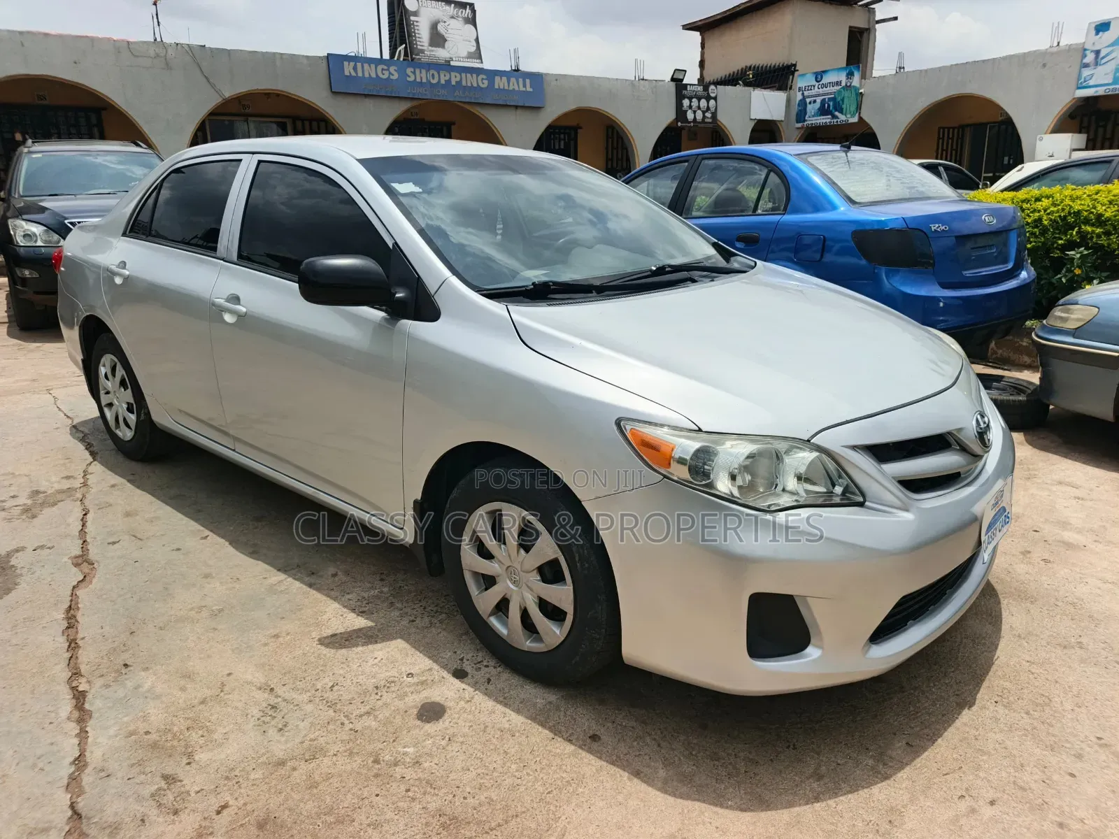 Toyota Corolla L 4dr Sedan (1.8L 4cyl 5M) 2012 Silver