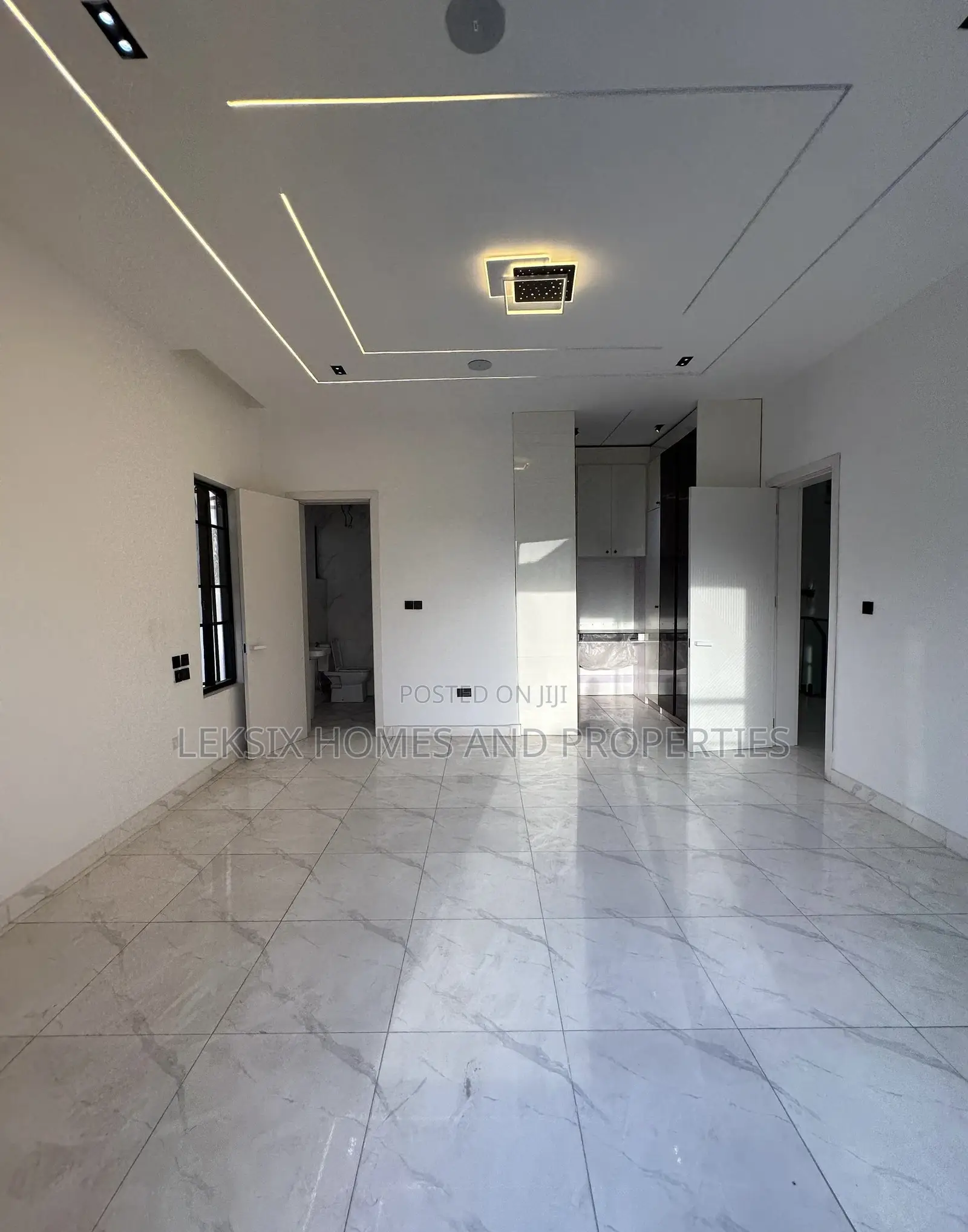5bdrm Duplex in A Well Secured, Ikota for sale