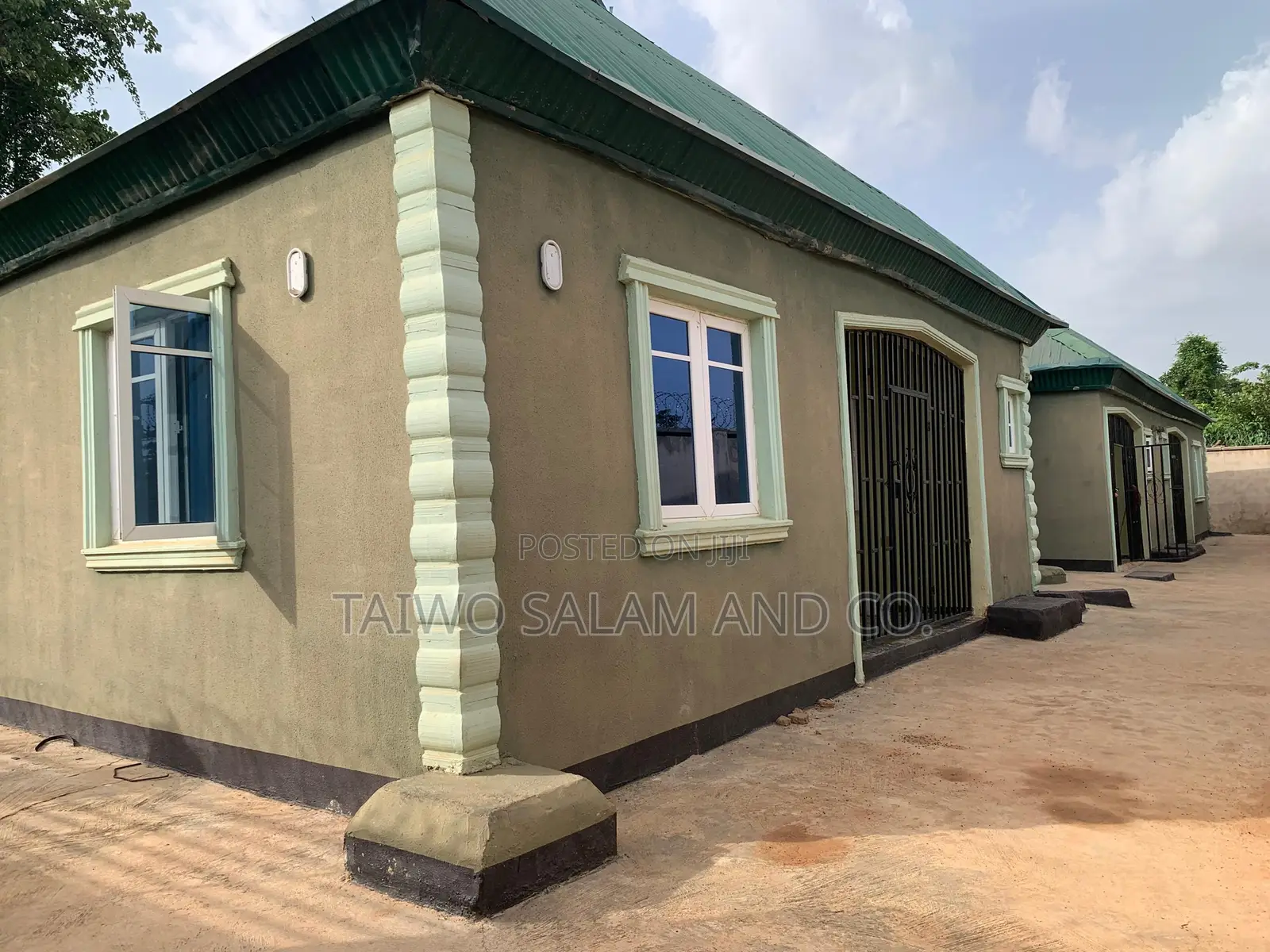 2bdrm Bungalow in Moniya for sale