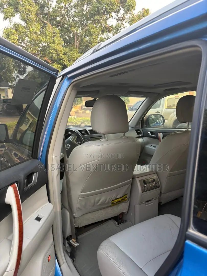 Toyota Highlander 2009 Blue