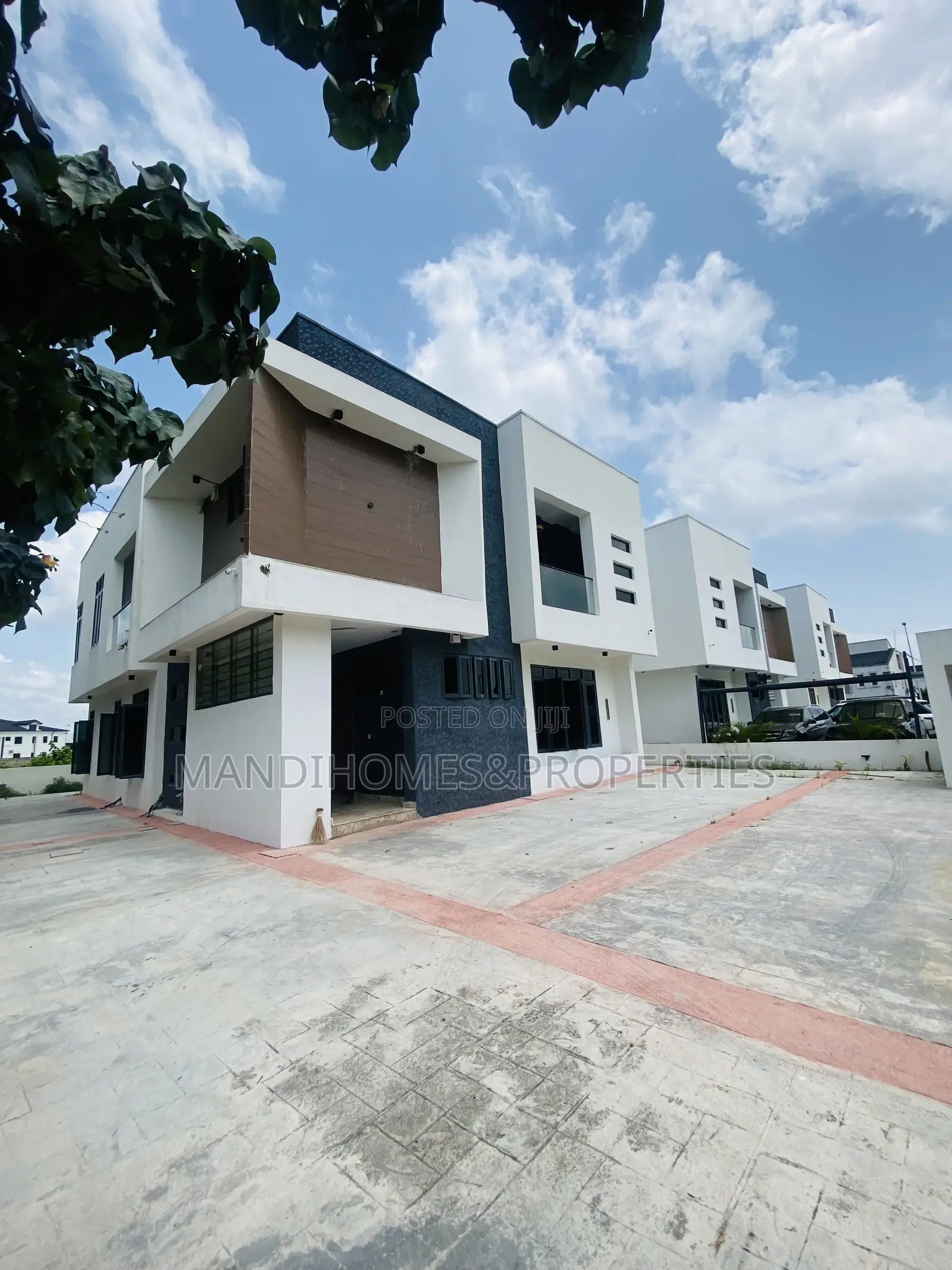 5bdrm Duplex in Royal Garden Estate, Ajah for rent