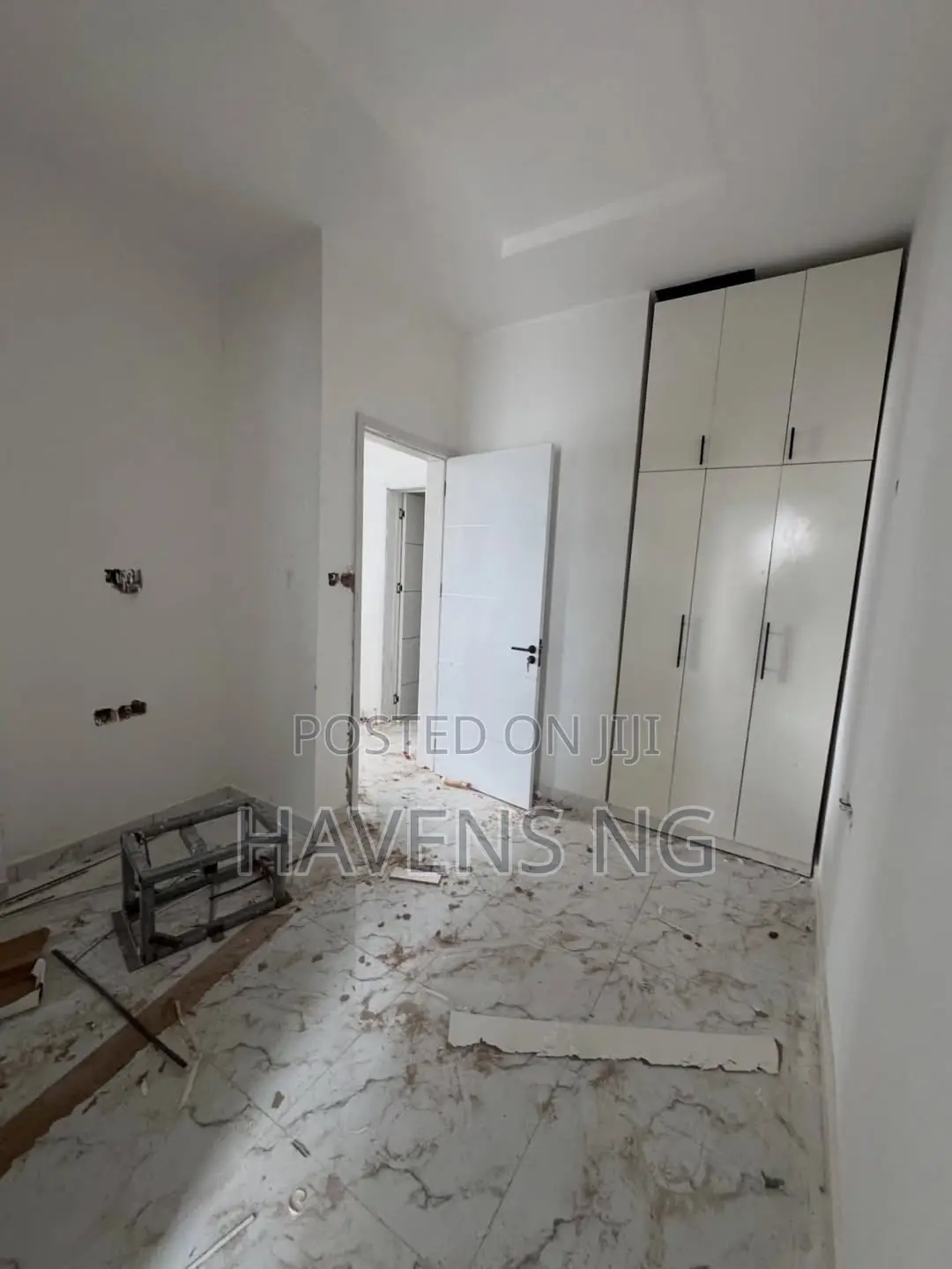 4bdrm Duplex in Eliozu for sale