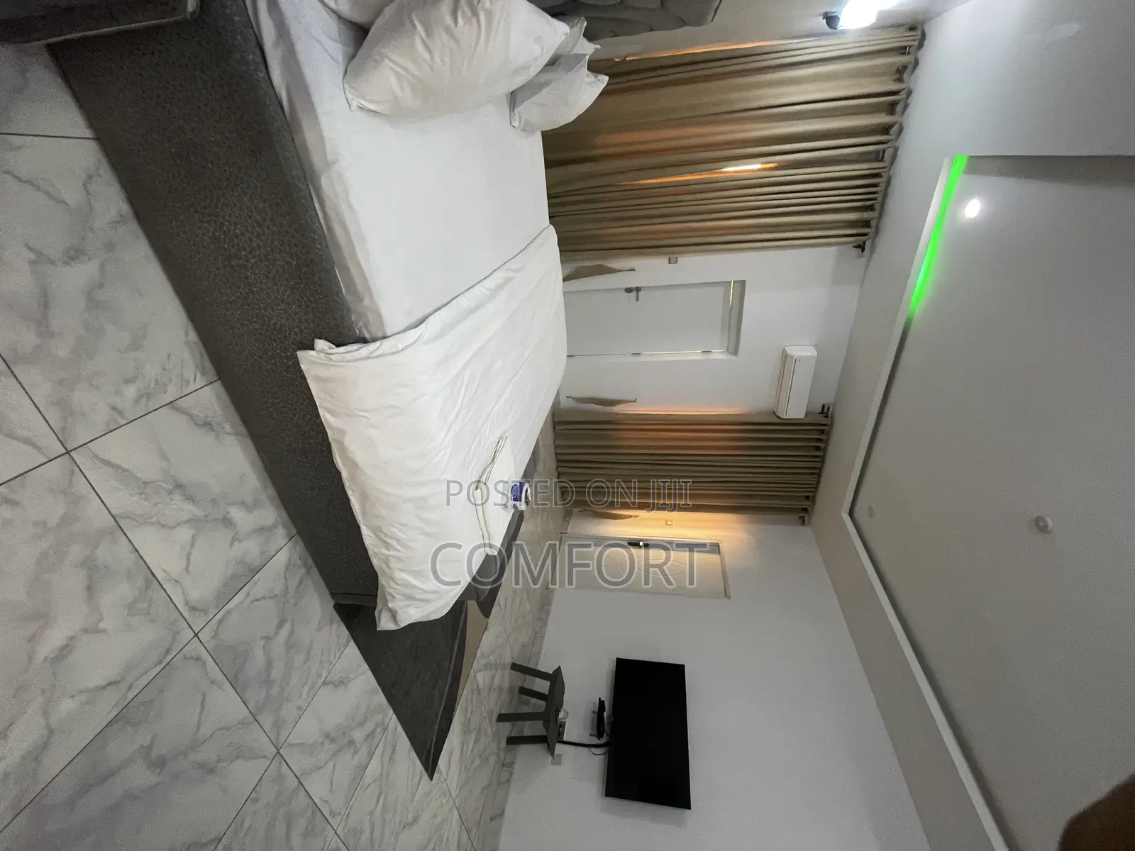 1bedroom Within an Apartment