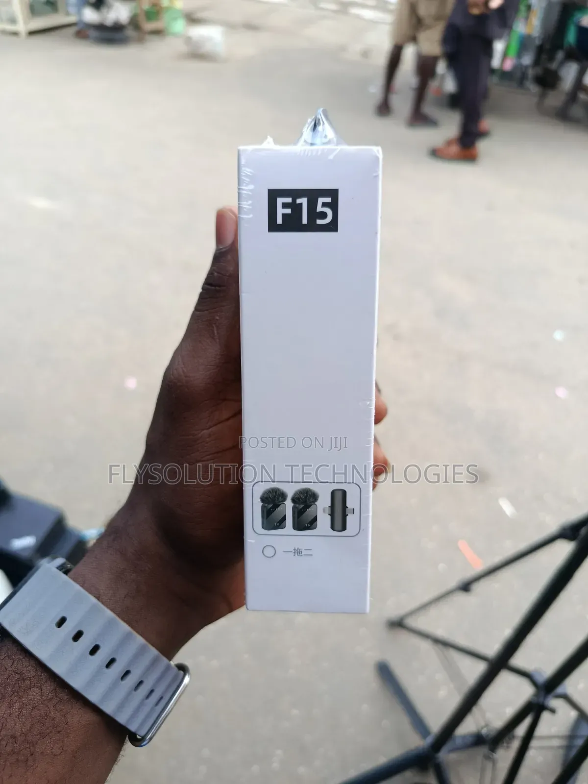 F15-2 Wireless 2 in 1 Type C + iPhone Noise Cancellation Microphone
