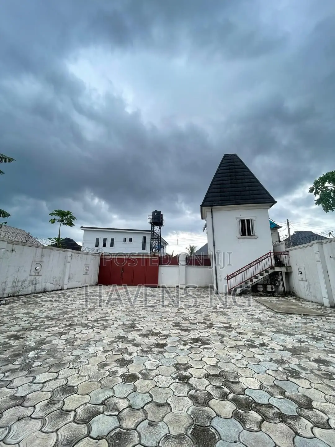 7bdrm Duplex in Obio-Akpor for sale