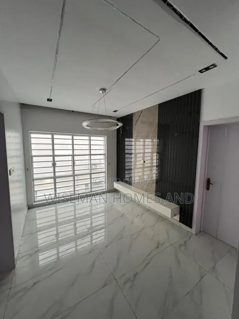 5bdrm Duplex in Chevron Lekki for rent