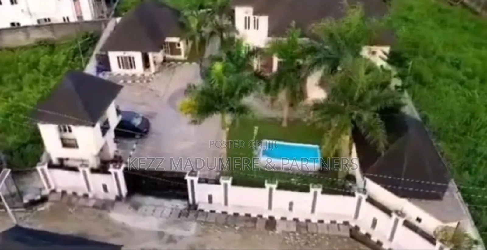 5bdrm Duplex in Gated Street , New for sale