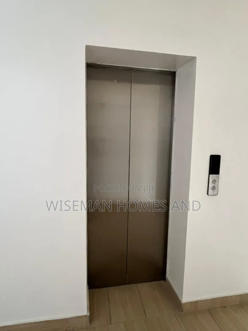 2bdrm Apartment in Ikate Lekki Eti-Osa for sale
